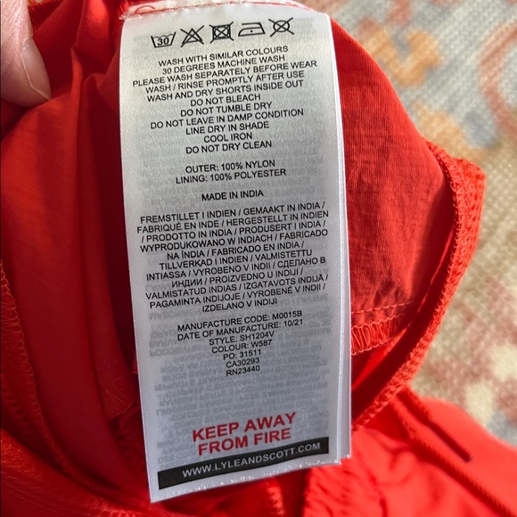 NWT Lyle & Scott Men’s Red Swim Short Size L - Picture 8 of 10